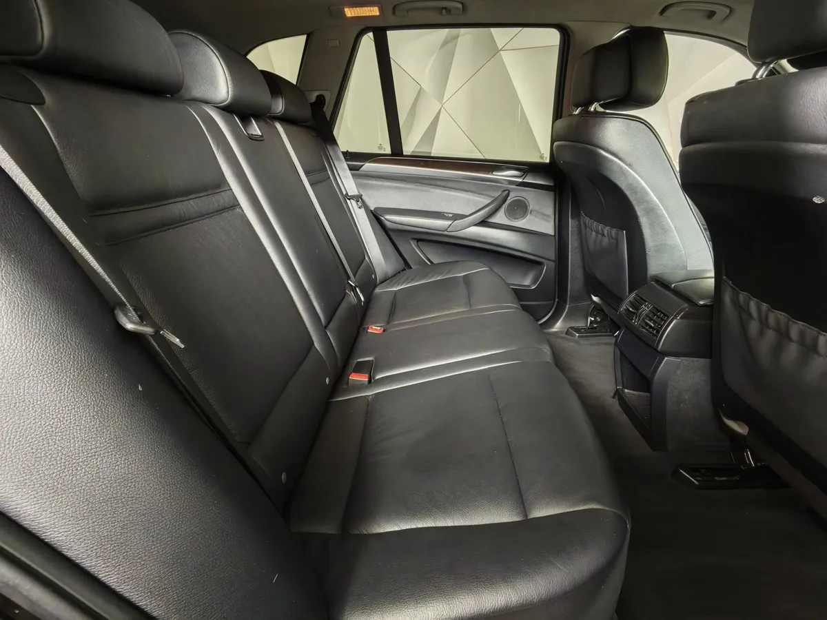 BMW X5 xDrive30d Steptronic (245 л.с.) Черный в АВИЛОН. Слайд №14