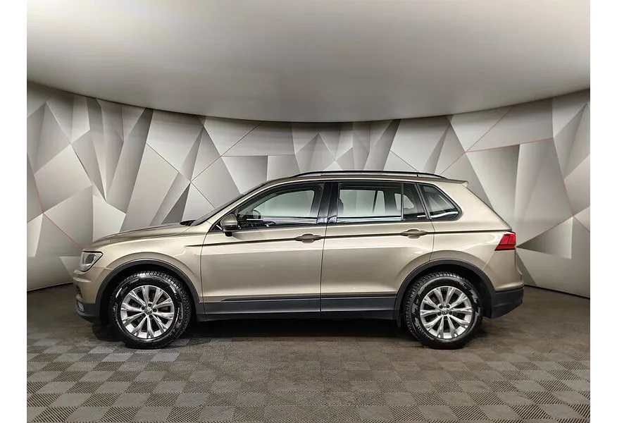 Volkswagen Tiguan 1.4 TSI BlueMotion DSG (150 л.с.) Comfortline Бежевый в АВИЛОН. Слайд №5