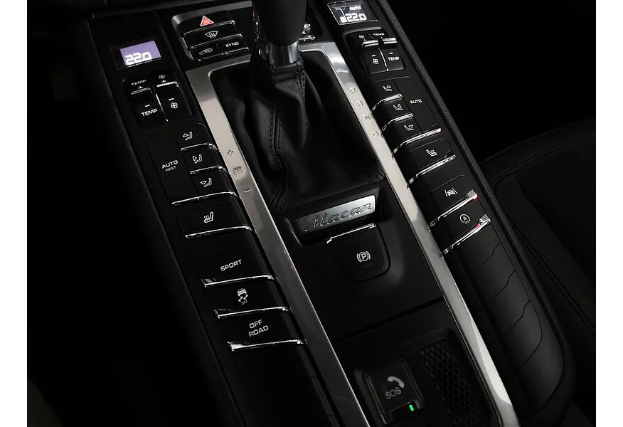 Porsche Macan 2.0 PDK AWD (252 л.с.) Черный в АВИЛОН. Слайд №22