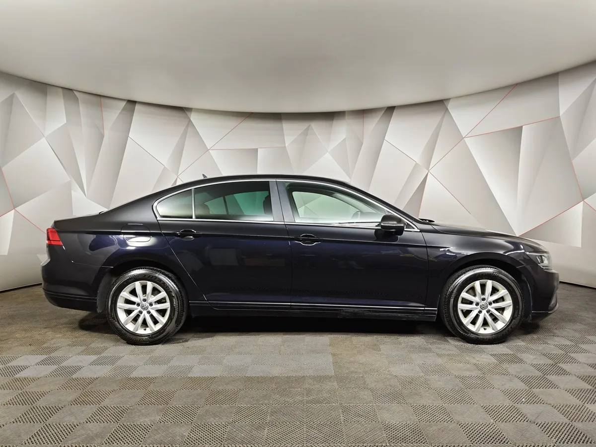 Volkswagen Passat 1.4 TSI BlueMotion DSG (150 л.с.) Highline Черный в АВИЛОН. Слайд №6
