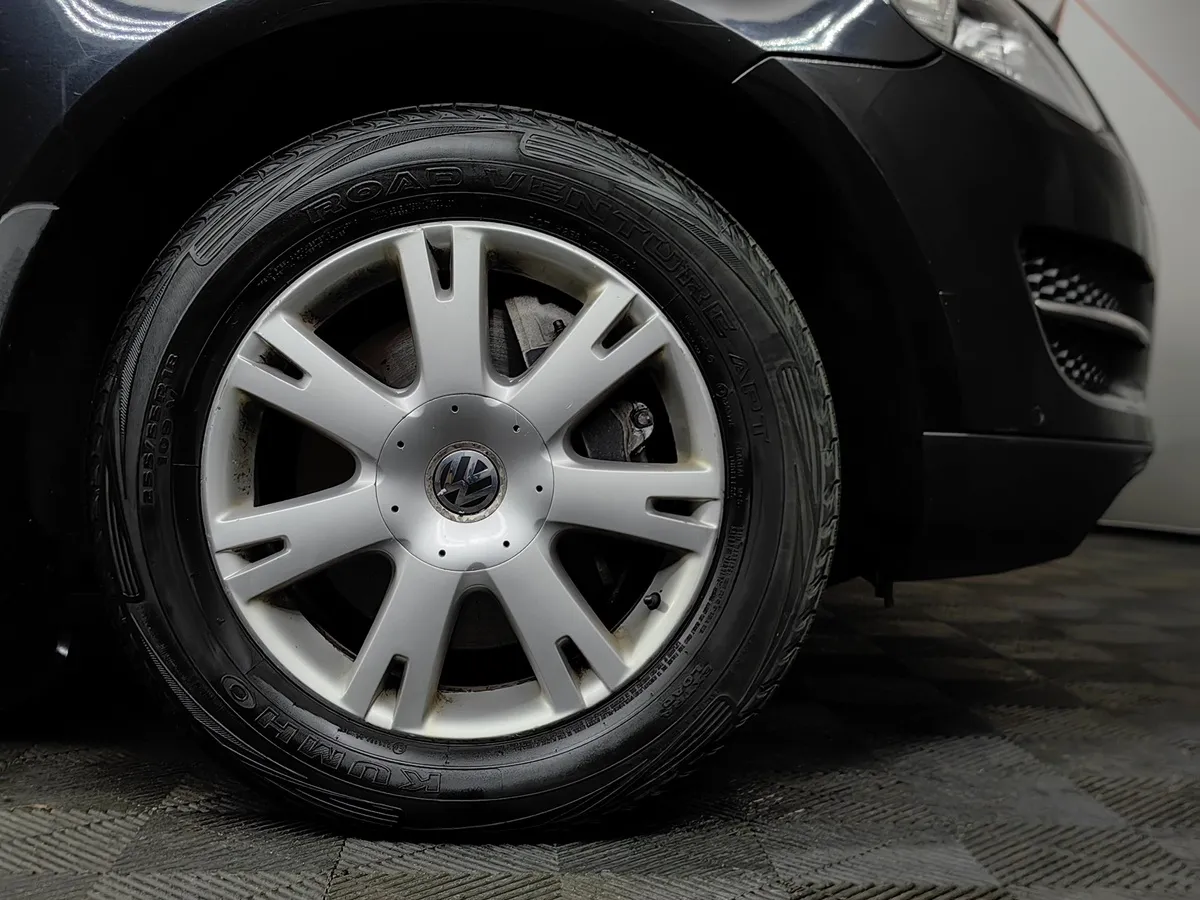 Volkswagen Touareg 4.2 Tiptronic (310 л.с.) Черный в АВИЛОН. Слайд №9