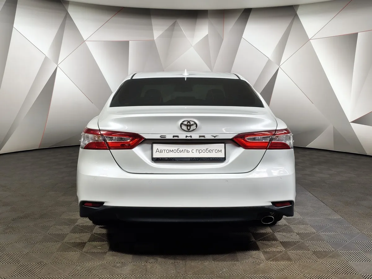 Toyota Camry 2.5 AT (200 л.с.) Prestige Safety Белый в АВИЛОН. Слайд №8
