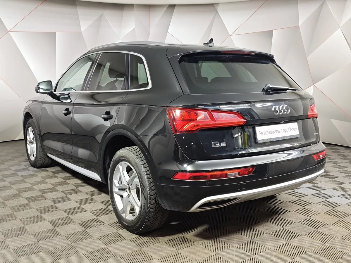 Audi Q5 2.0 TFSI S tronic quattro (249 л.с.) Черный в АВИЛОН. Слайд №4