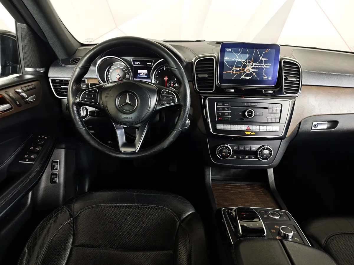 Mercedes-Benz GLS 500 4MATIC 9G-TRONIC (455 л.с.) Особая серия Черный в АВИЛОН. Слайд №20