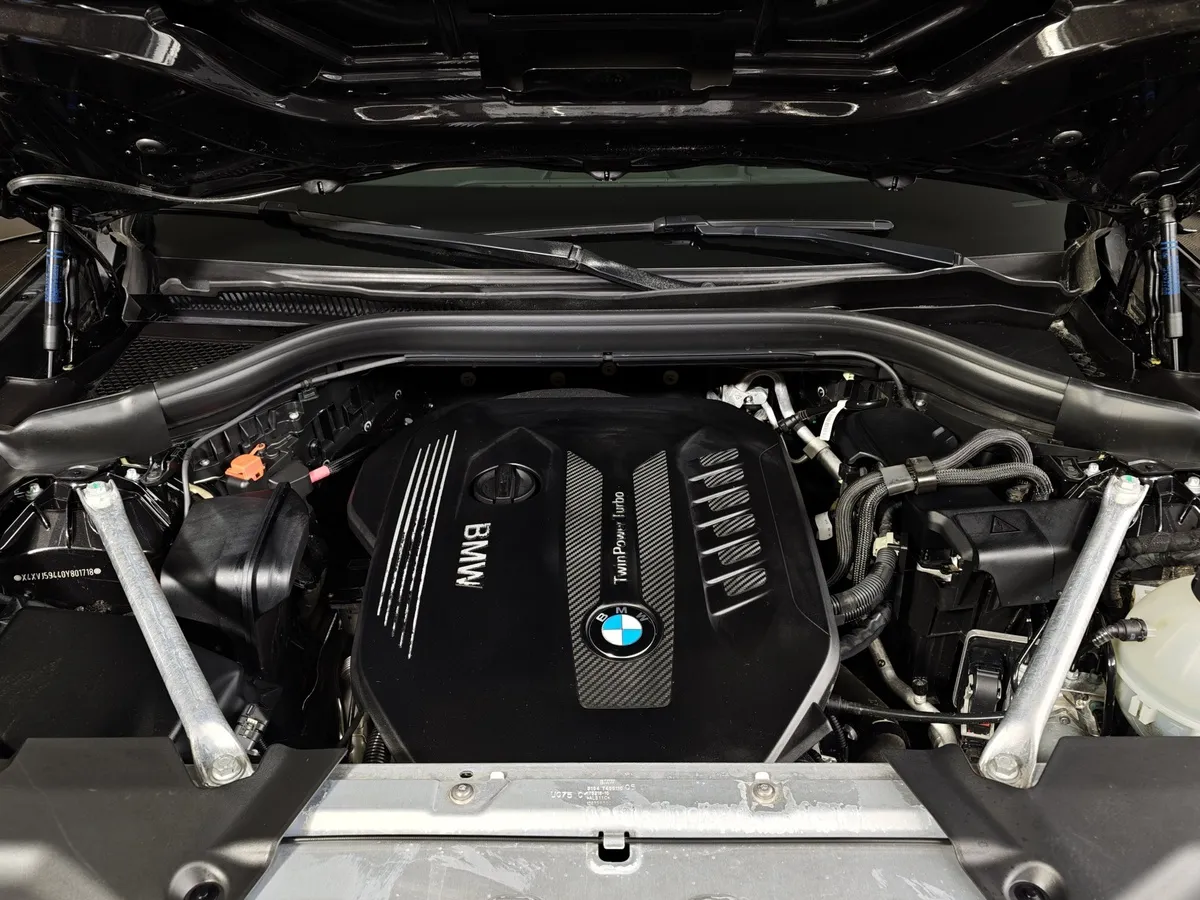 BMW X4 xDrive30d Steptronic (249 л.с.) Серый в АВИЛОН. Слайд №10