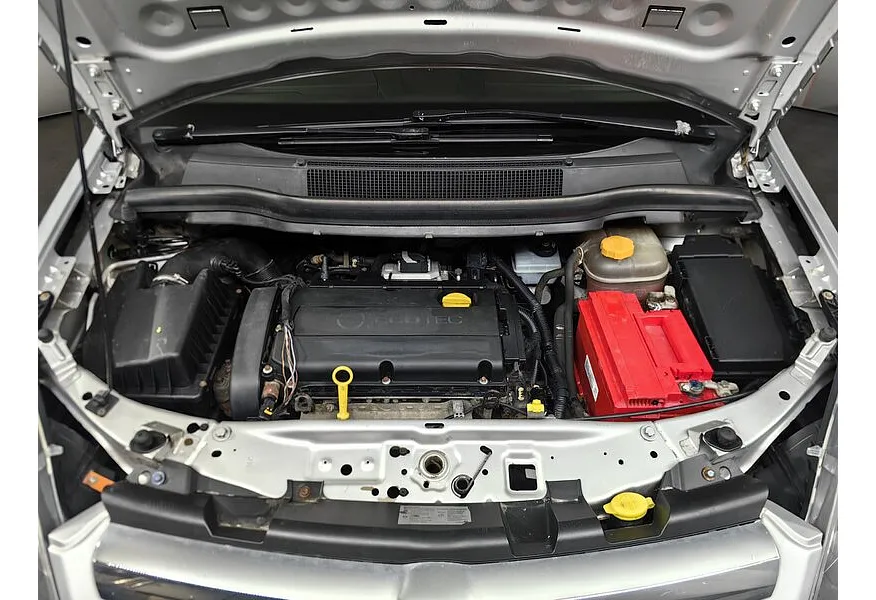 Opel Zafira 1.8 MT (140 л.с.) Серебристый в АВИЛОН. Слайд №11