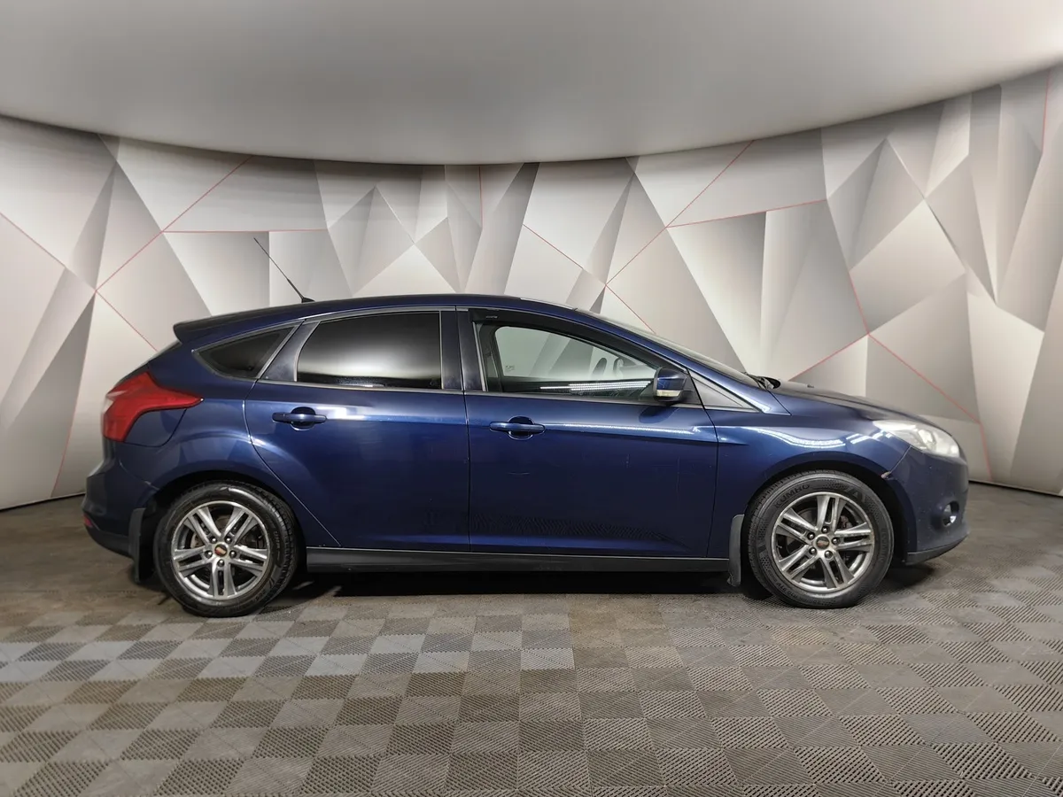 Ford Focus 1.6 MT (125 л.с.) Trend Синий в АВИЛОН. Слайд №6