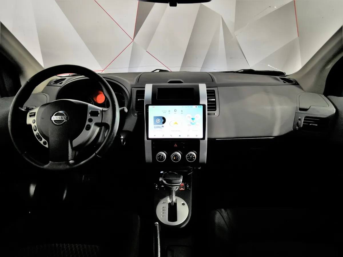 Nissan X-Trail 2.0 CVT AWD (141 л.с.) Серебристый в АВИЛОН. Слайд №11