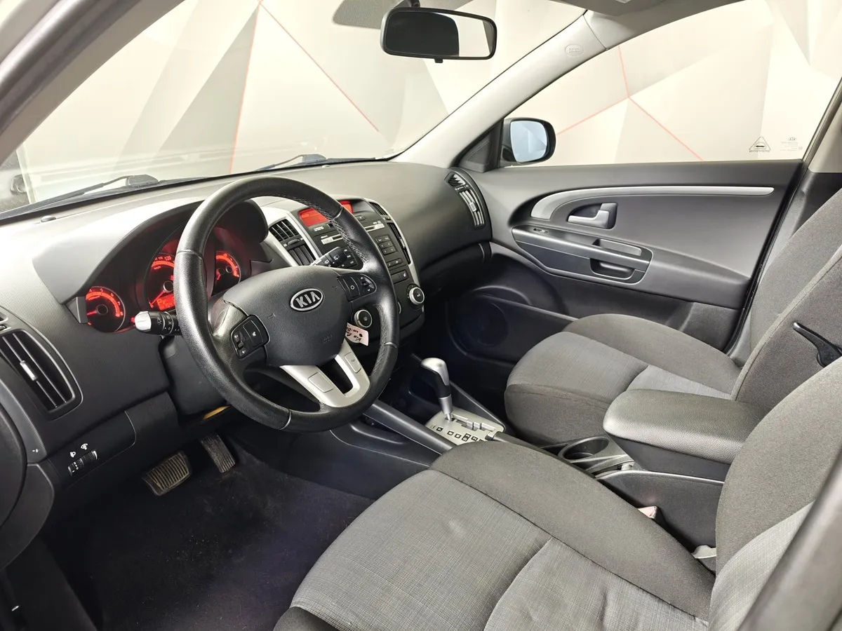 Kia Ceed 1.6 AT (122 л.с.) Люкс Серебристый в АВИЛОН. Слайд №19