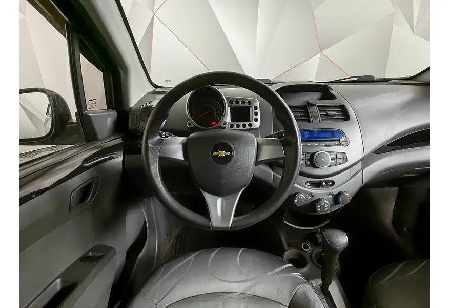 Chevrolet Spark 1.0 AT (68 л.с.) LS Черный в АВИЛОН. Слайд №19 Chevrolet Spark 1.0 AT (68 л.с.) LS Черный в АВИЛОН. Слайд №19