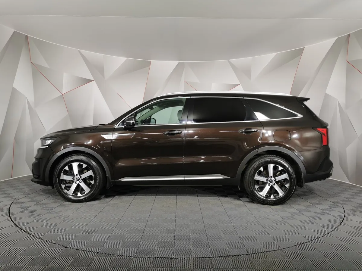 Kia Sorento 2.2 CRDi 4WD DCT (199 л.с.) Luxe Коричневый в АВИЛОН. Слайд №5