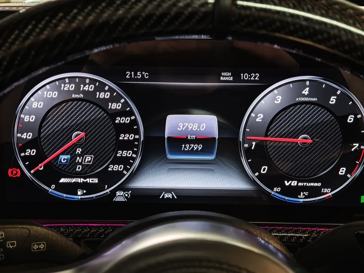 Mercedes-Benz G-Класс G 63 AMG Speedshift 4Matic (585 л.с.) Черный в АВИЛОН. Слайд №18