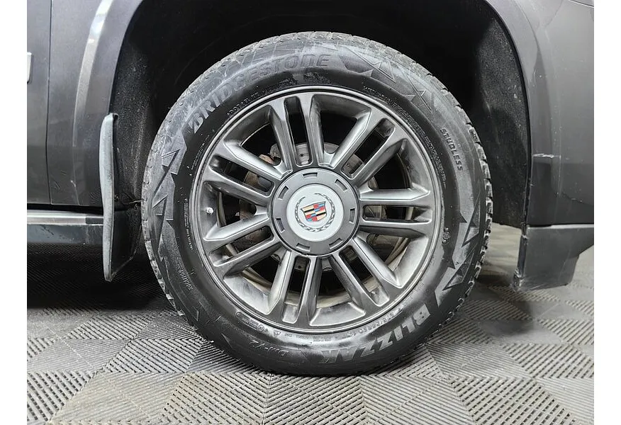 Cadillac Escalade 6.2 V8 АТ 4WD (409 л.с.) Серый в АВИЛОН. Слайд №9