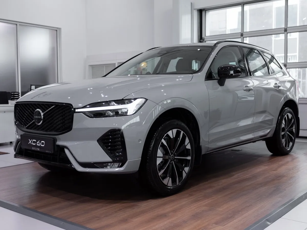 АВИЛОН - Volvo XC60 2.0 B5 8AT AWD (250 л.с.) Ультра темный Серый - slide 10183251
