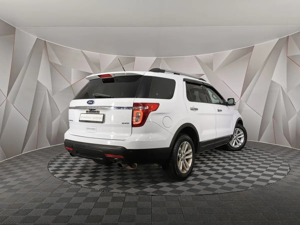 Ford Explorer 3.5 SelectShift 4WD (294 л.с.) Белый в АВИЛОН. Слайд №2