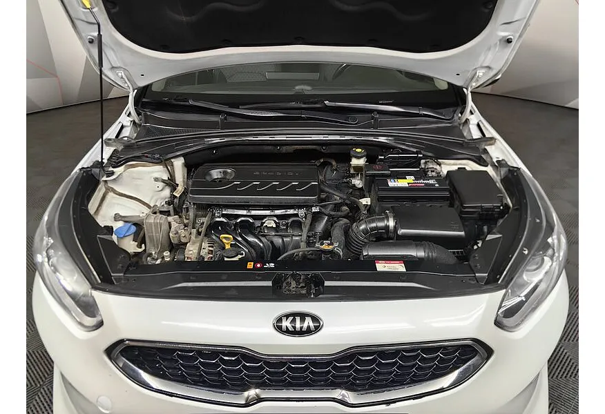 Kia Ceed 1.6 AT (129 л.с.) Classic Белый в АВИЛОН. Слайд №11