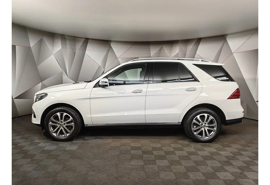 Mercedes-Benz GLE 350 d 4MATIC 9G-TRONIC (249 л.с.) Особая серия Белый в АВИЛОН. Слайд №3