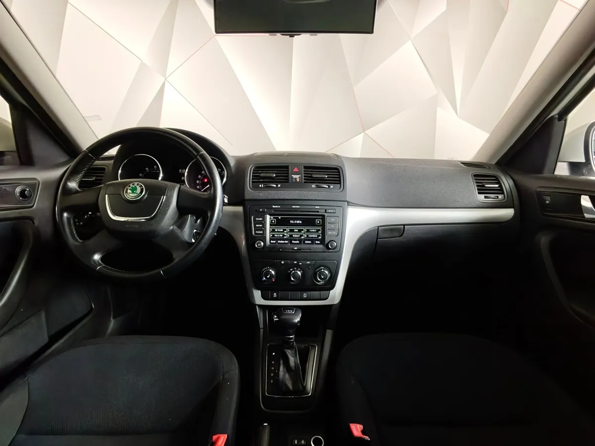 Skoda Yeti 1.2 TSI DSG (105 л.с.) Active Белый в АВИЛОН. Слайд №12