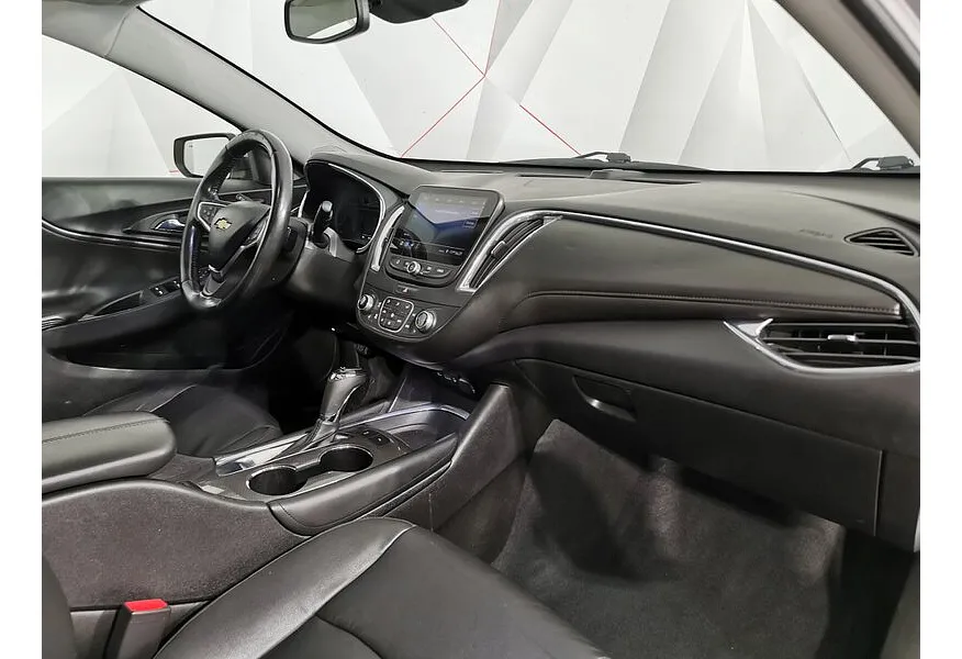 Chevrolet Malibu 1.5T CVT 2WD (163 л.с.) Белый в АВИЛОН. Слайд №13 Chevrolet Malibu 1.5T CVT 2WD (163 л.с.) Белый в АВИЛОН. Слайд №13