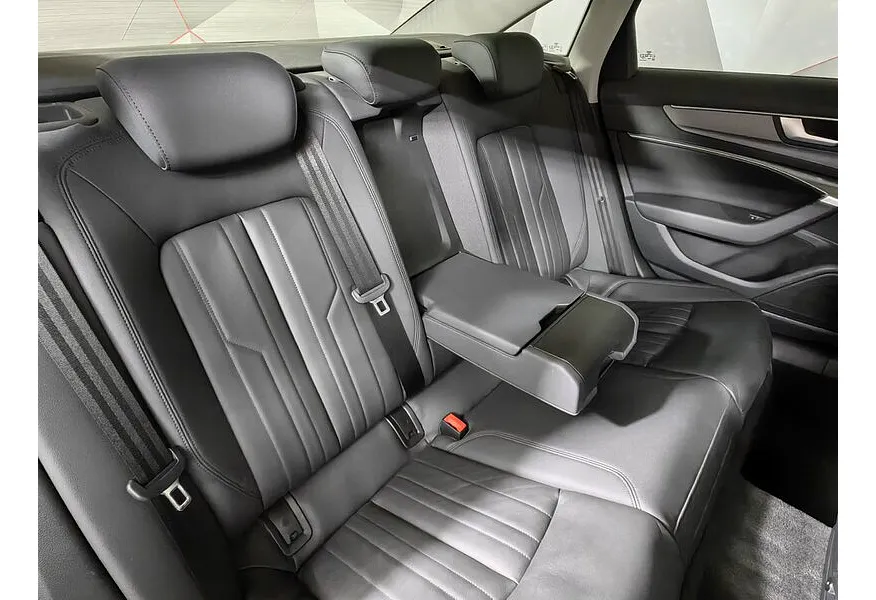 Audi A6 45 TFSI quattro S tronic (245 л.с.) Коричневый в АВИЛОН. Слайд №17