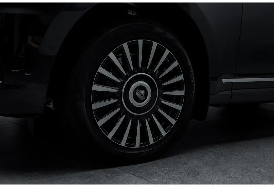 AURUS Komendant 4.4 AWD AT (598 л.с.) Серый в АВИЛОН. Слайд №15