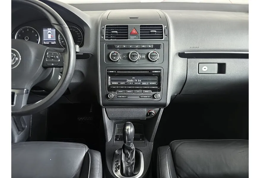 Volkswagen Touran 1.4 TSI DSG (140 л.с.) Highline Белый в АВИЛОН. Слайд №15