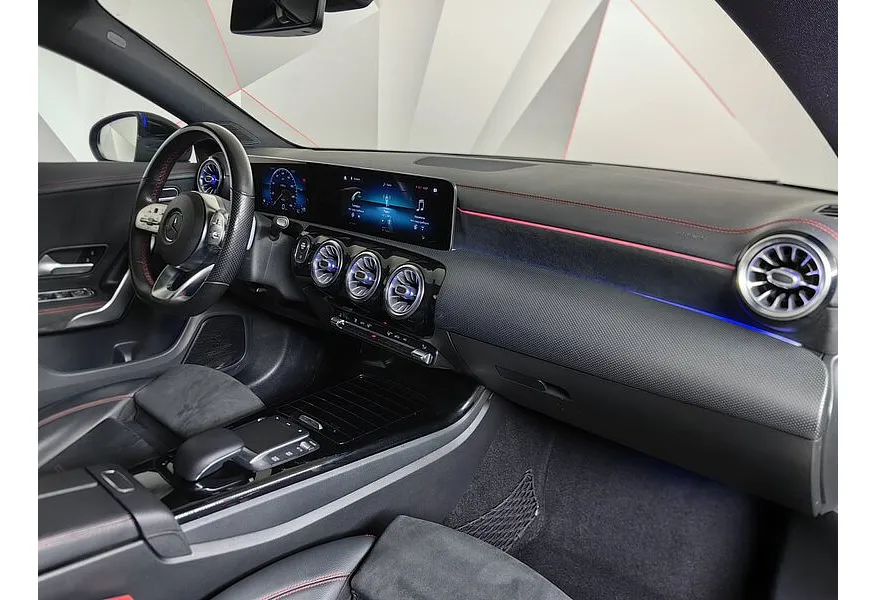 Mercedes-Benz CLA 200 7G-DCT (150 л.с.) Sport Черный в АВИЛОН. Слайд №13