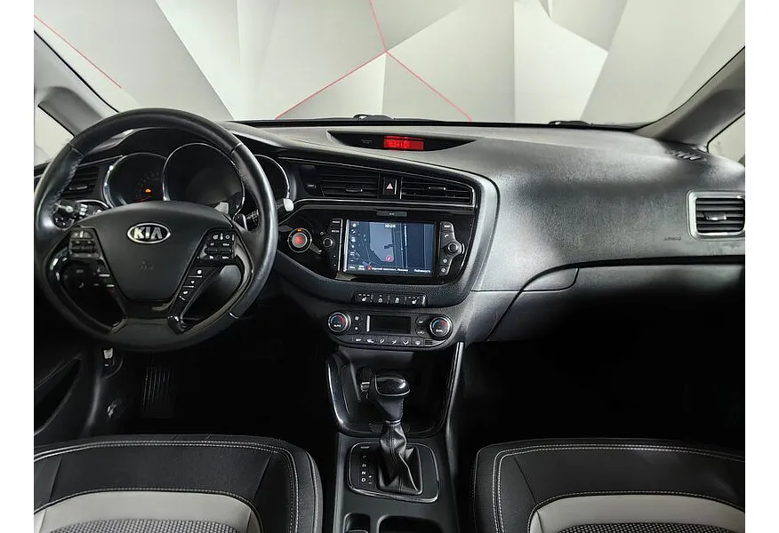 Kia Ceed 1.6 DCT (135 л.с.) Prestige Серый в АВИЛОН. Слайд №15