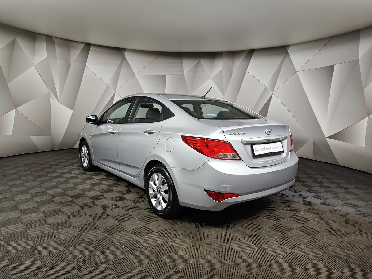 Hyundai Solaris 1.6 AT (123 л.с.) Elegance Серебристый в АВИЛОН. Слайд №4