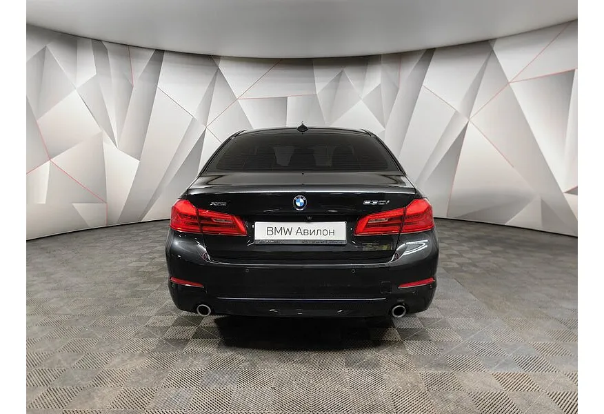 BMW 5 серия 530i xDrive Steptronic (249 л.с.) Черный в АВИЛОН. Слайд №4