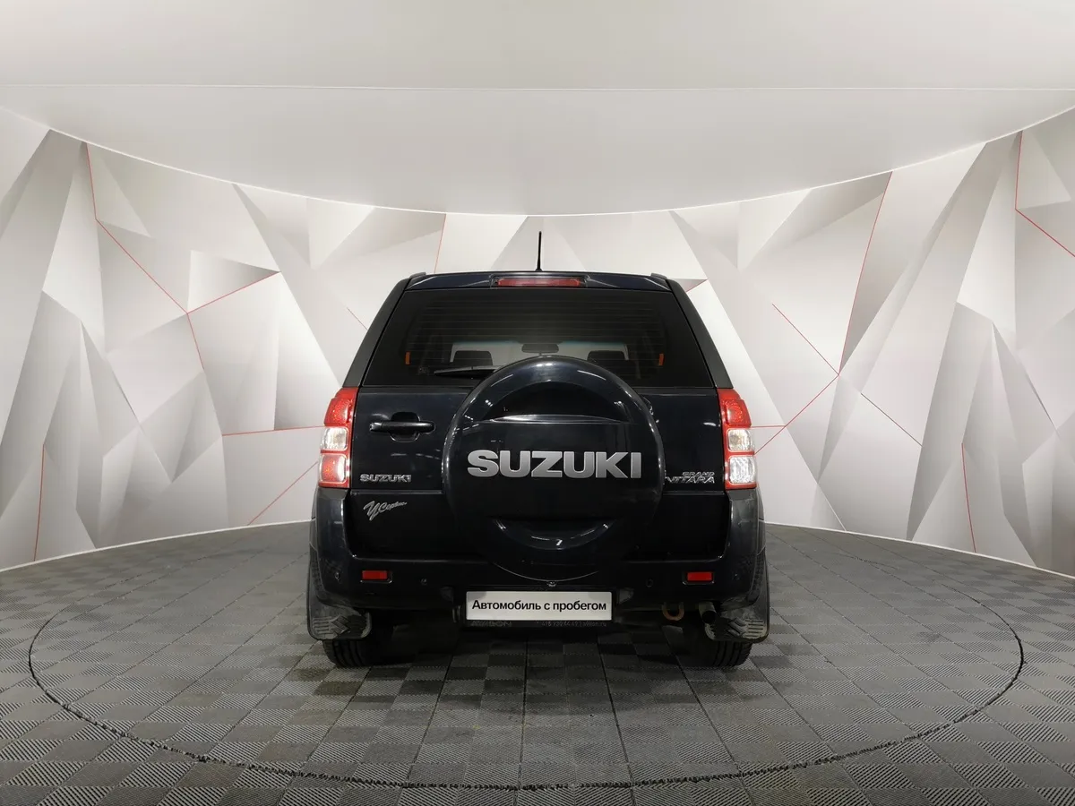 Suzuki Grand Vitara 2.0 AT AWD (140 л.с.) Черный в АВИЛОН. Слайд №8