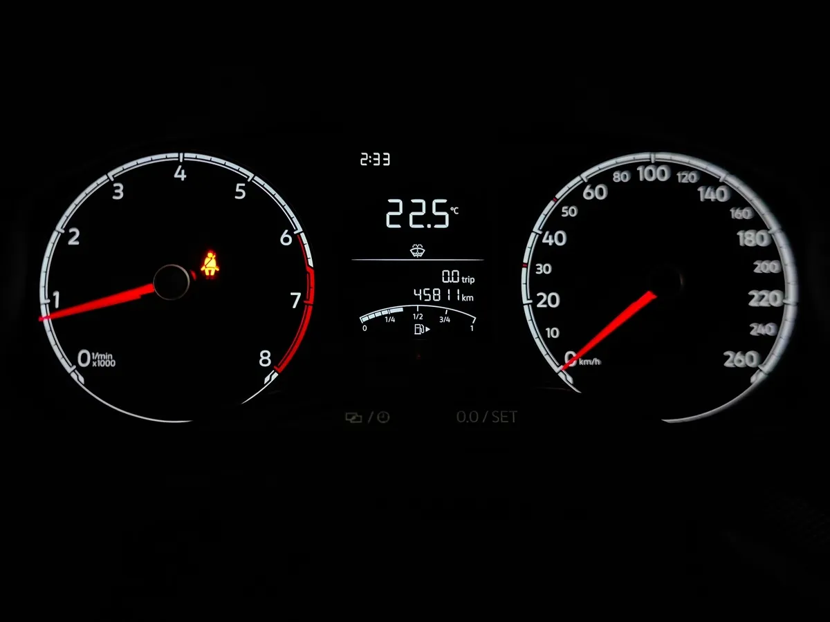 Volkswagen Polo 1.6 MPI MT (110 л.с.) Respect Белый в АВИЛОН. Слайд №18