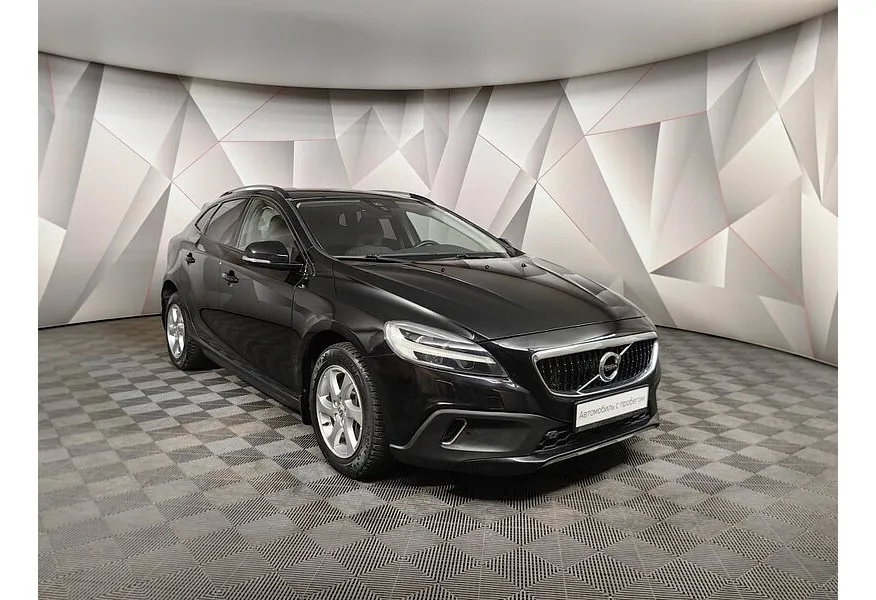 Volvo V40 1.5 T3 Drive-E Geartronic (152 л.с.) Summum Черный в АВИЛОН. Слайд №3