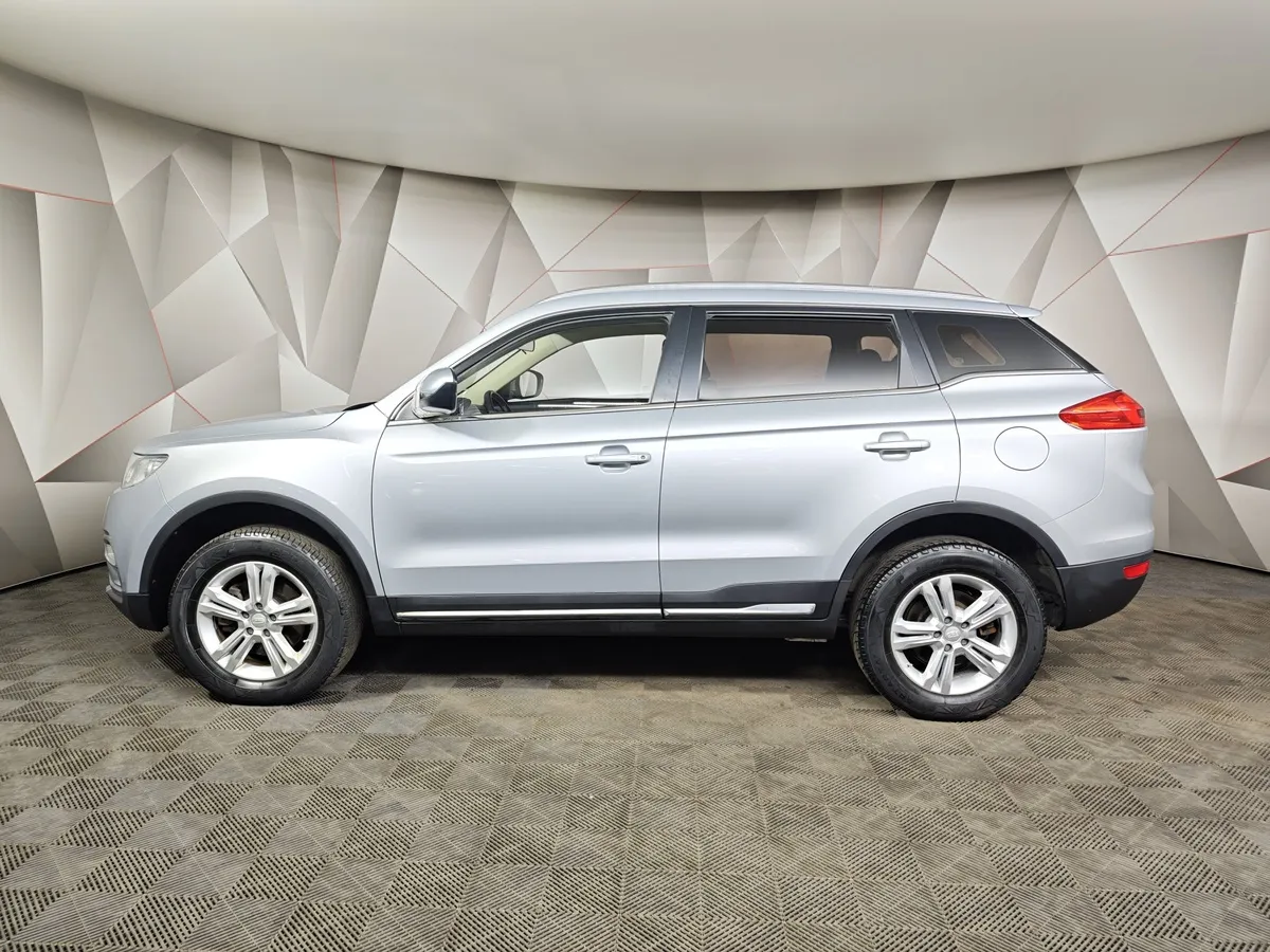 Geely Atlas 2.4 AT AWD (148 л.с.) Standard Серебристый в АВИЛОН. Слайд №5