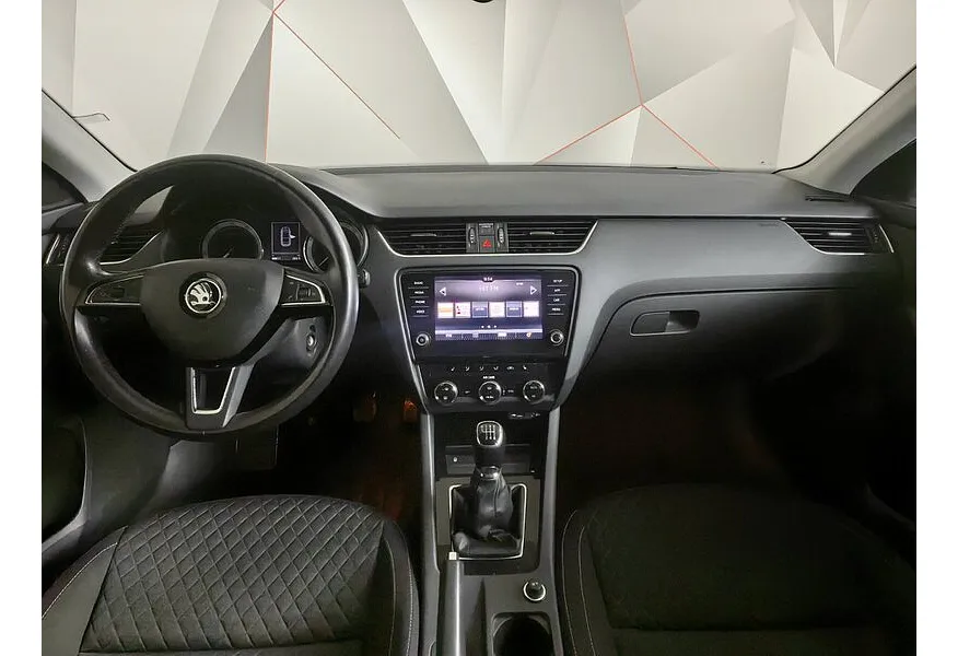АВИЛОН - Skoda Octavia 1.4 TSI MT (150 л.с.) Hockey Edition Белый - slide 10