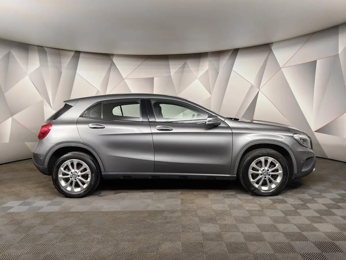 Mercedes-Benz GLA 200 7G-DCT (150 л.с.) Особая серия Серый в АВИЛОН. Слайд №6