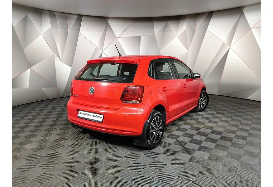 Volkswagen Polo 1.4 DSG (85 л.с.) Comfortline Красный в АВИЛОН. Слайд №2