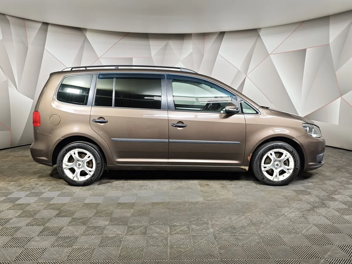 Volkswagen Touran 1.4 TSI DSG (140 л.с.) Trendline Коричневый в АВИЛОН. Слайд №6
