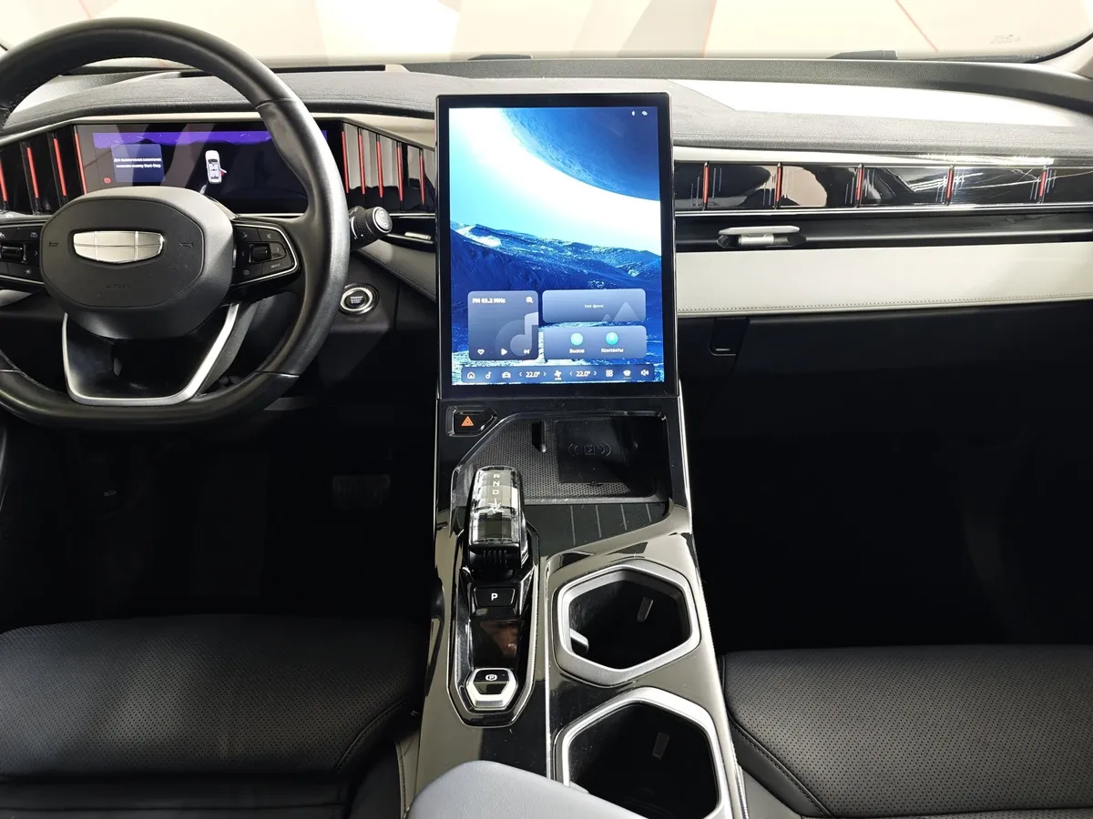 Geely Atlas 2.0T 7DCT 2WD (200 л.с.) Flagship Черный в АВИЛОН. Слайд №14