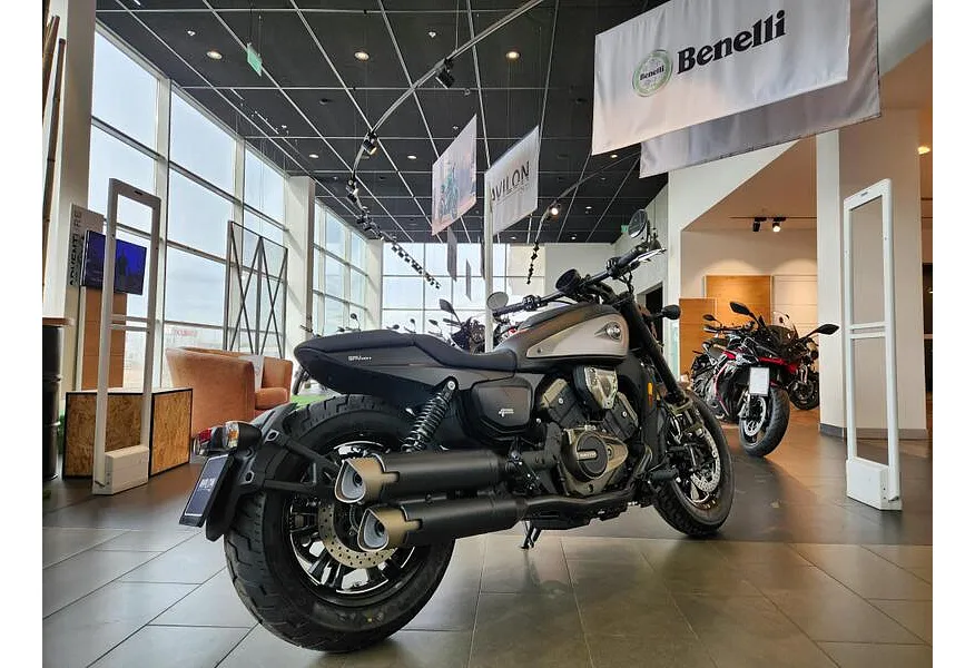 LIVE. Слайд №7