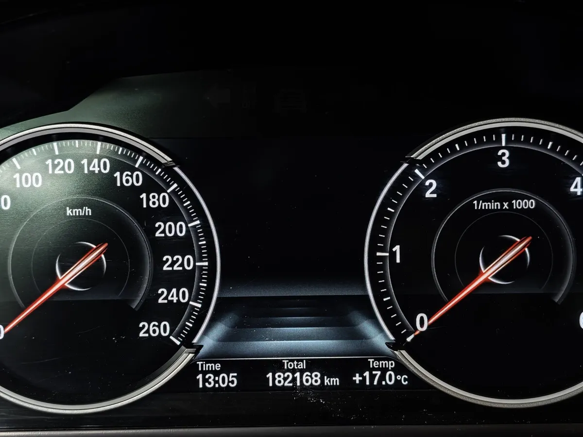 BMW 5 серия 530d xDrive Steptronic (258 л.с.) Бежевый в АВИЛОН. Слайд №13