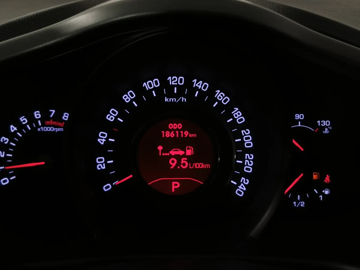 Kia Sportage 2.0 AT 4WD (150 л.с.) Luxe Коричневый в АВИЛОН. Слайд №16