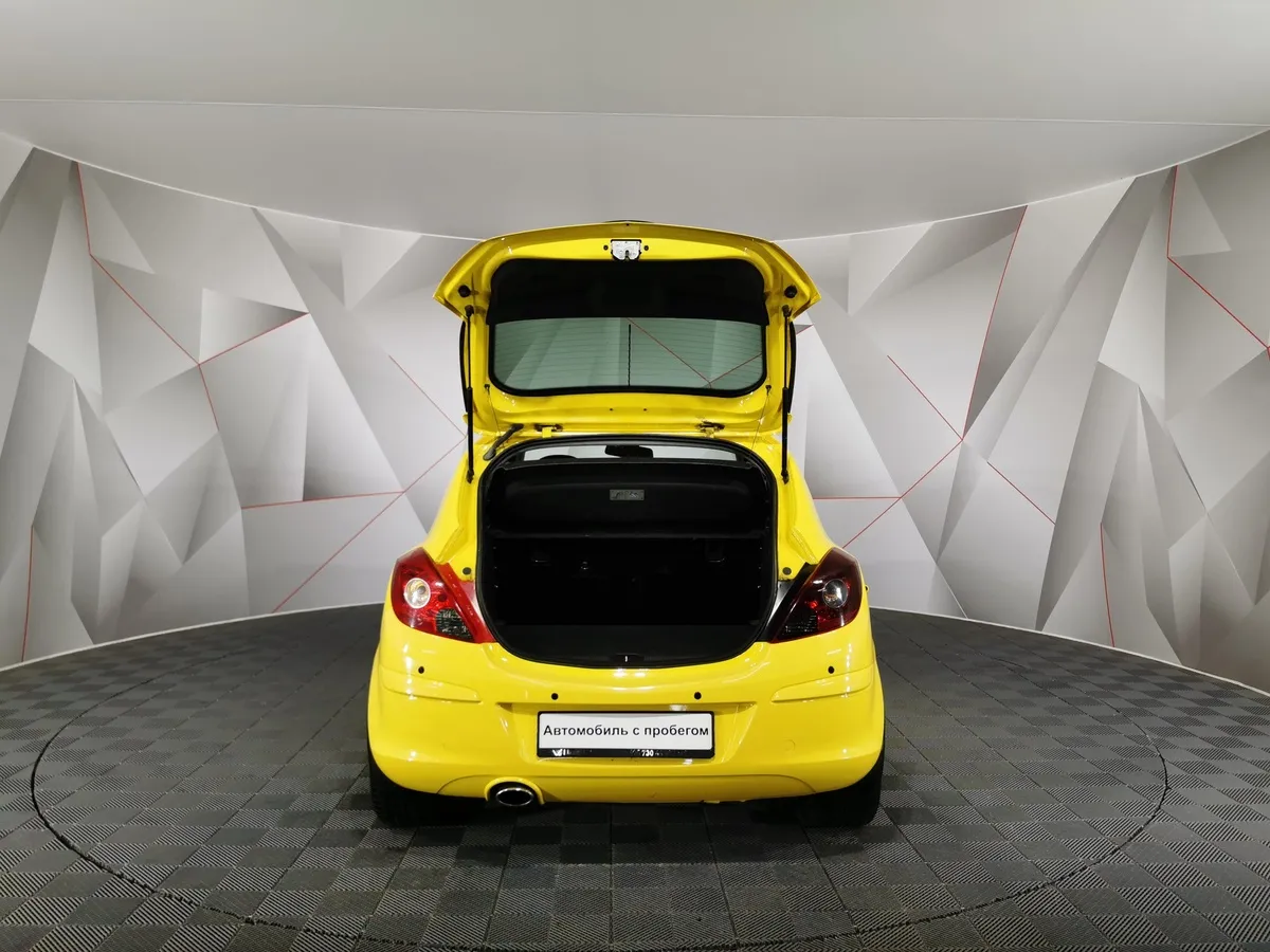 Opel Corsa 1.2 ecoFLEX Easytronic (85 л.с.) Желтый в АВИЛОН. Слайд №11