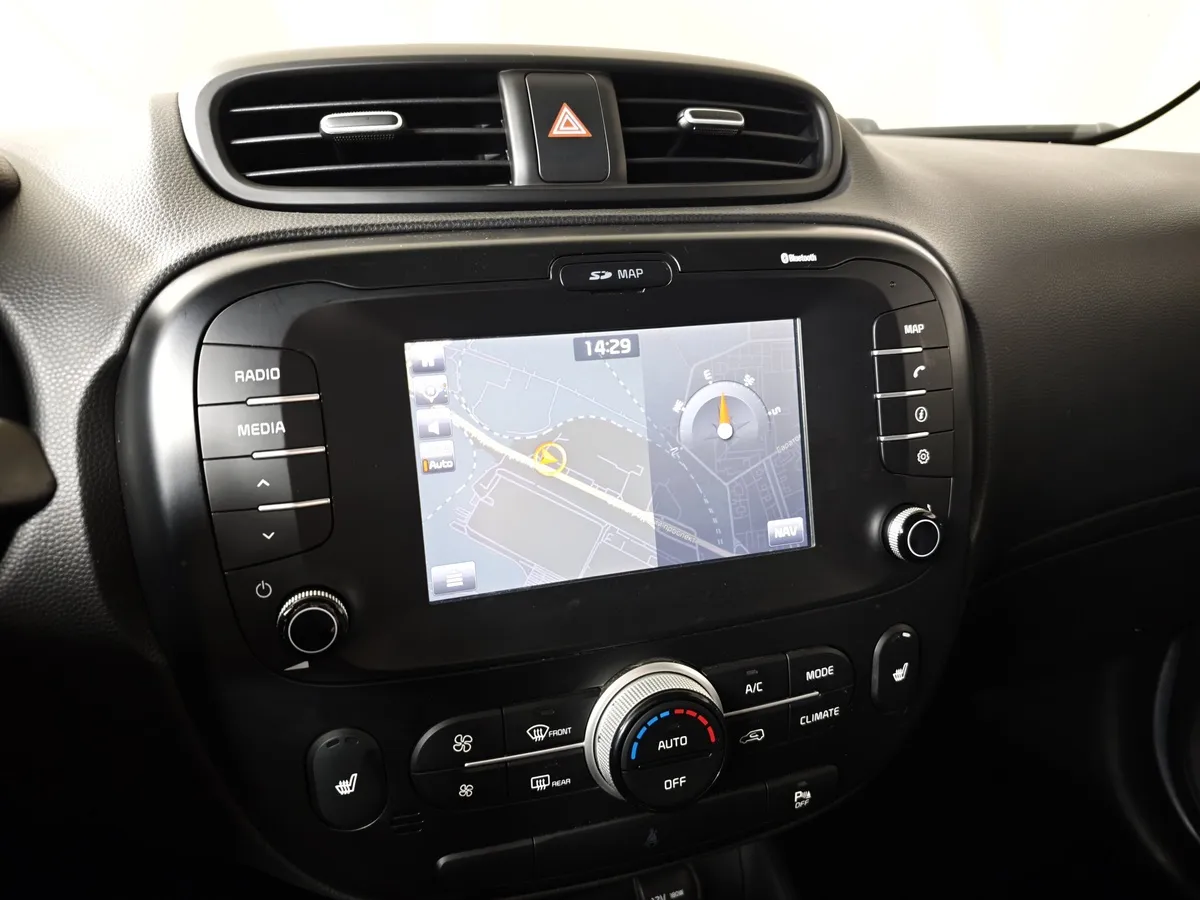 Kia Soul 1.6 AT (124 л.с.) Белый в АВИЛОН. Слайд №21