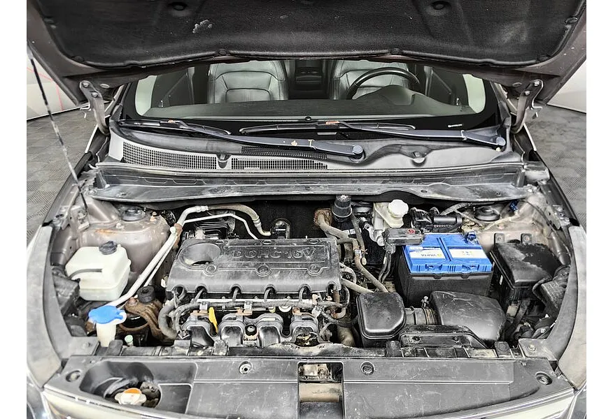 Kia Sportage 2.0 AT 4WD (150 л.с.) Luxe Коричневый в АВИЛОН. Слайд №11