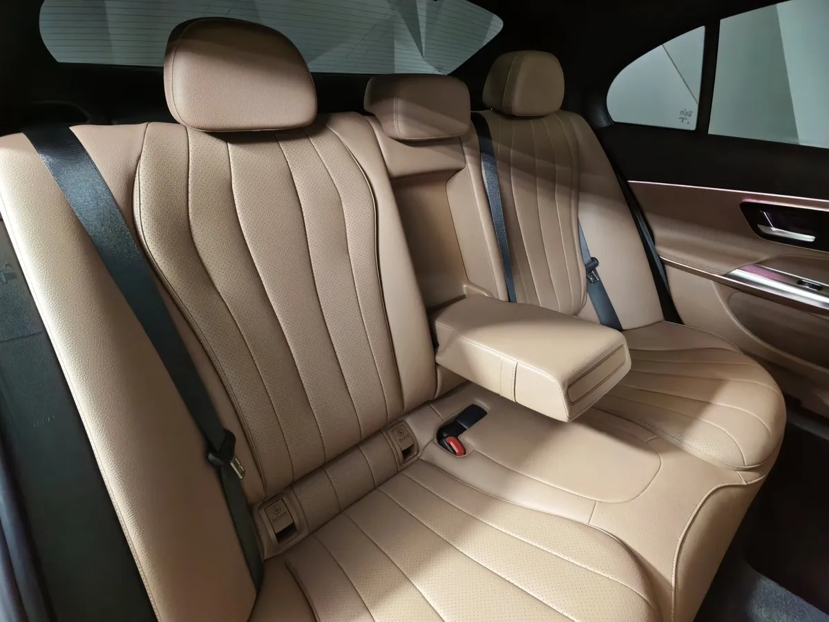 Mercedes-Benz E-Класс E 220 d 4MATIC (197 л.с.) Серый в АВИЛОН. Слайд №17