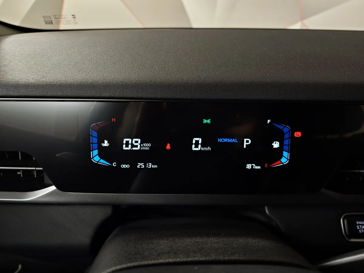 JELAND J6 1.5 DCT FWD (147 л.с.) Комфорт Серый в АВИЛОН. Слайд №18