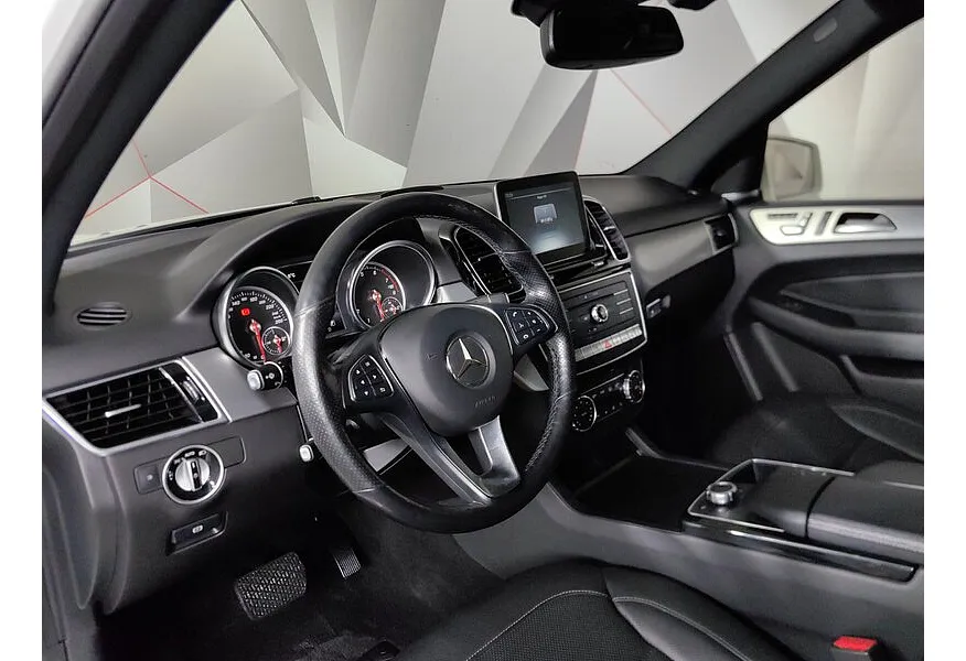 Mercedes-Benz GLE 400 4MATIC 9G-TRONIC (333 л.с.) Особая серия Белый в АВИЛОН. Слайд №19