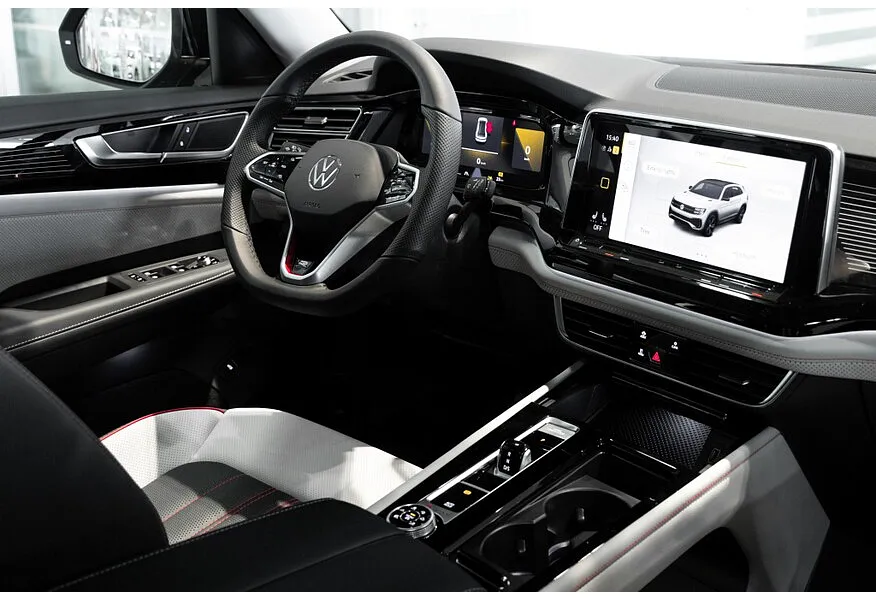 LIVE. Слайд №5