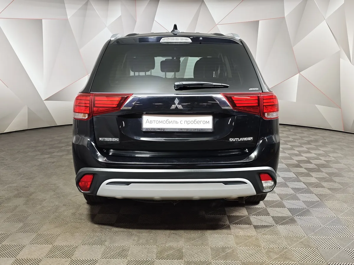 Mitsubishi Outlander 2.0 MIVEC CVT 4WD (146 л.с.) Intense Plus Черный в АВИЛОН. Слайд №8